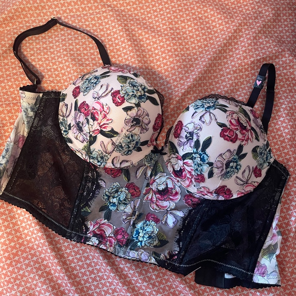 bustier bra!